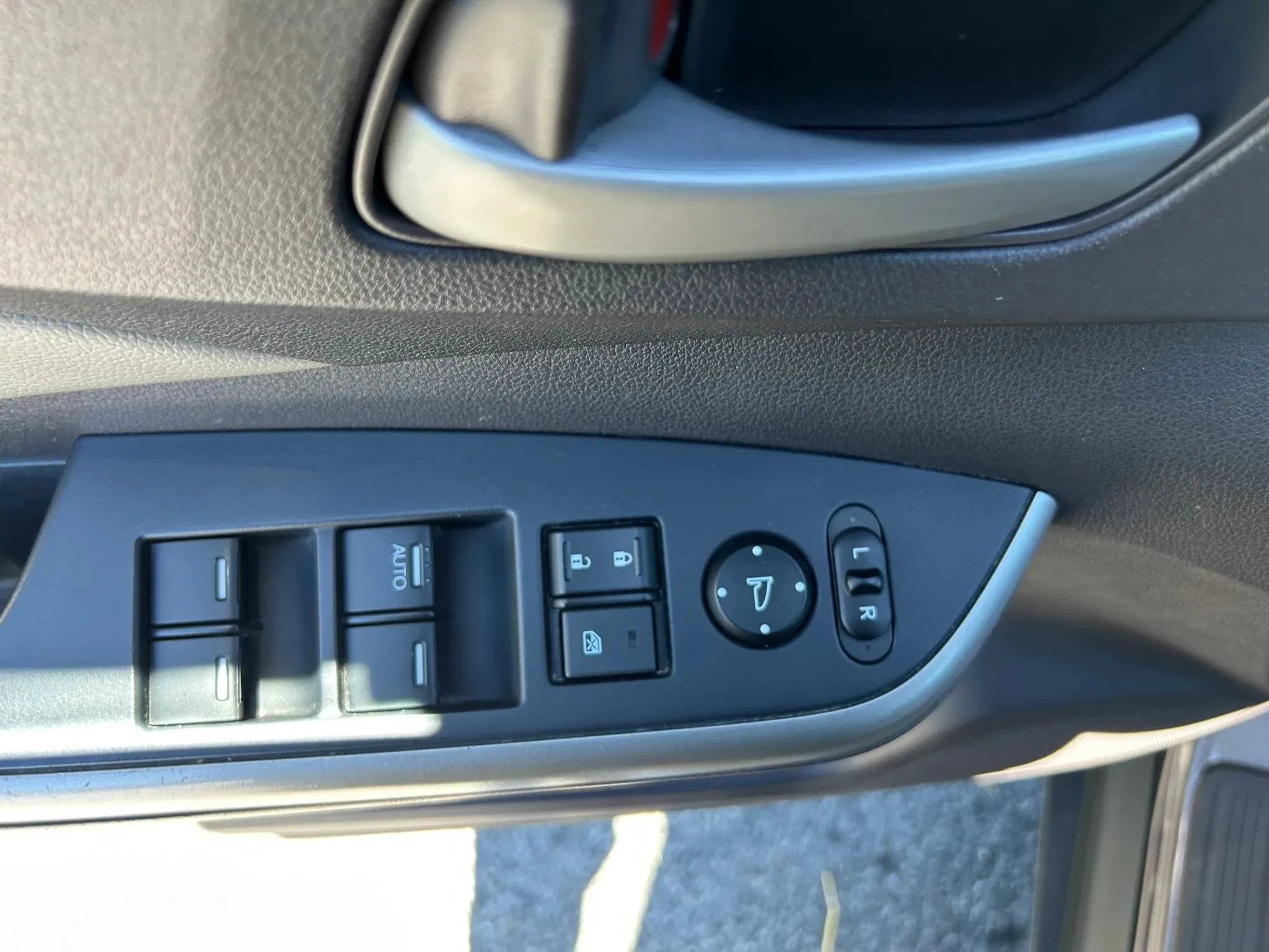 Used 2013 Honda CR-V EX-L image 21
