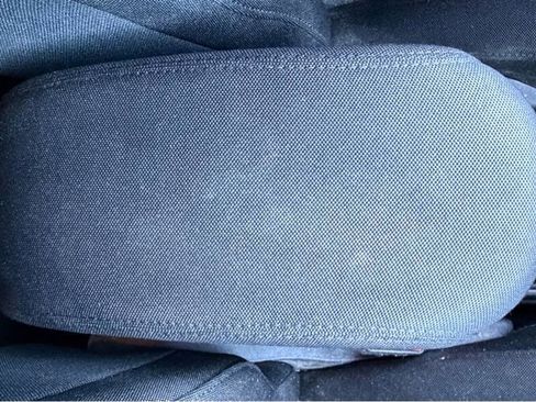 Used 2018 Jeep Renegade Latitude image 27