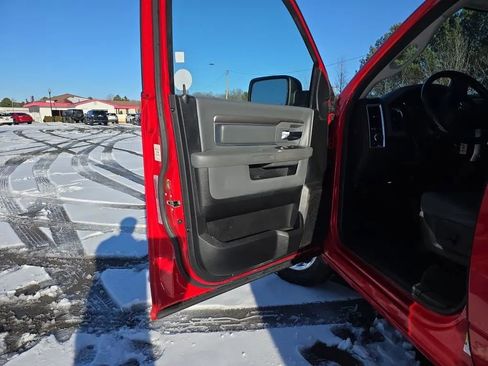 Used 2019 RAM 1500 Big Horn image 34