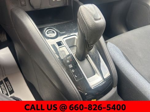 Used 2023 Nissan Versa SV image 19