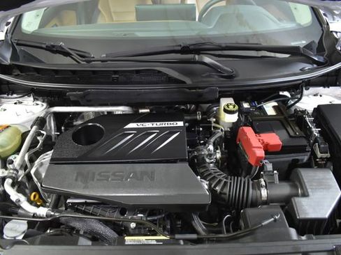 Certified 2025 Nissan Rogue Platinum AWD/4WD image 39