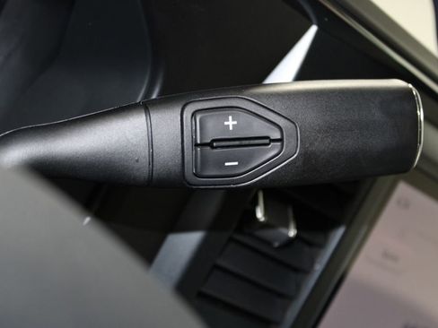 New 2026 Ford F250 Lariat w/ Black Appearance Package image 41