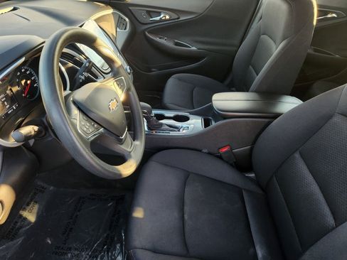 Used 2024 Chevrolet Malibu LT image 14
