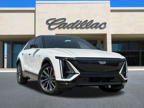 New 2025 Cadillac Lyriq Sport image 2