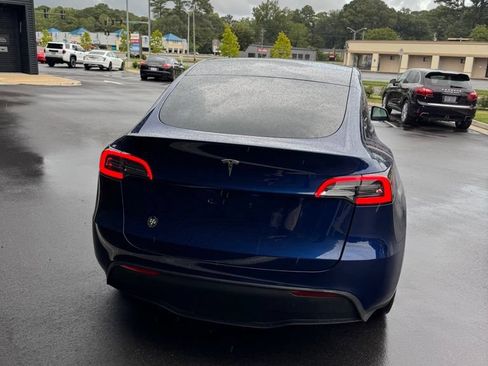 Used 2023 Tesla Model Y Long Range AWD/4WD image 6