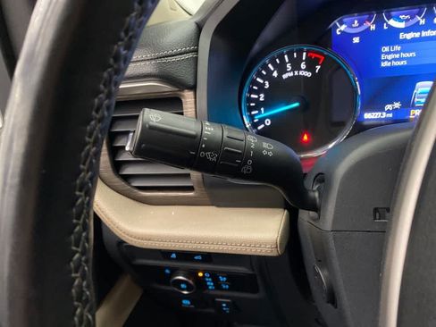 Used 2024 Ford Expedition Limited AWD/4WD image 16