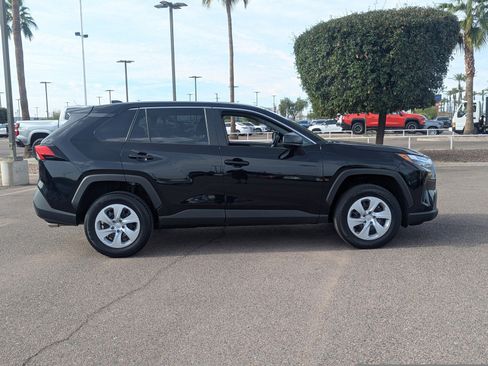 Used 2024 Toyota RAV4 LE image 7