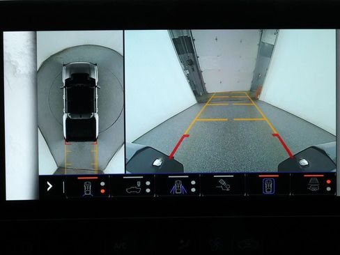 Used 2022 GMC Hummer EV Edition 1 w/ LPO, Illumination Package image 18