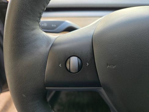 Used 2021 Tesla Model 3 Standard Range Plus RWD image 12