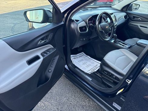 Used 2021 Chevrolet Equinox Premier FWD image 13