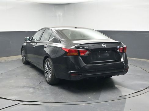 Used 2025 Nissan Altima 2.5 SV image 4