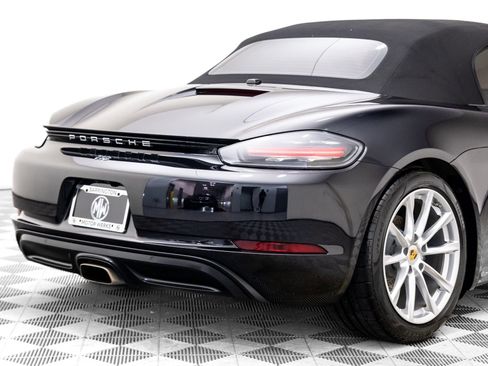 Used 2017 Porsche 718 Boxster image 31