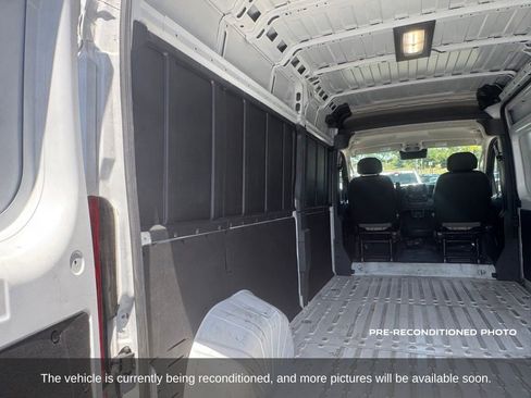Used 2025 RAM ProMaster 2500 w/ Convenience Group FWD image 13