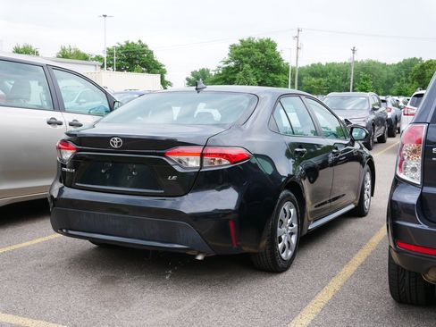 Used 2021 Toyota Corolla LE FWD image 5