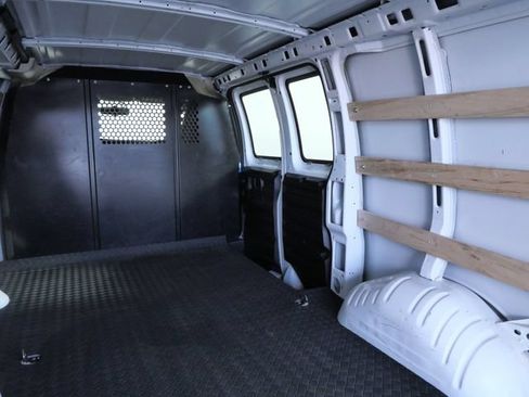 Used 2025 Chevrolet Express 2500 w/ Driver Convenience Package RWD image 10