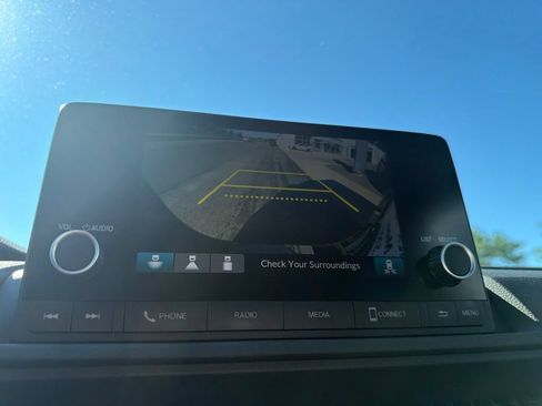 Used 2024 Honda CR-V EX image 13