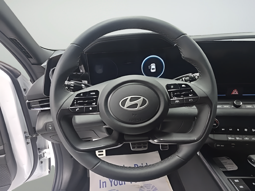 New 2026 Hyundai Elantra SEL FWD image 19