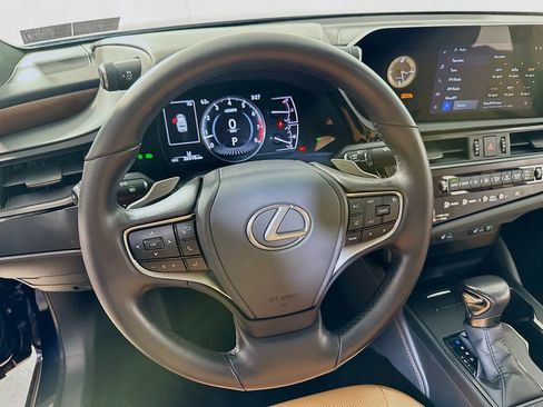 Used 2024 Lexus ES 350 w/ Premium Package FWD image 13