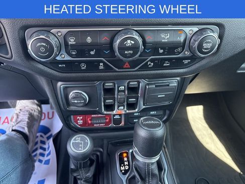 Used 2024 Jeep Gladiator Sport image 27