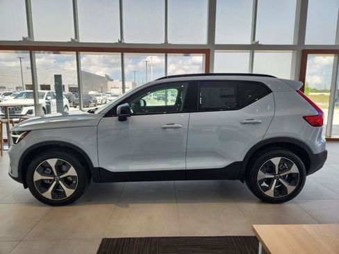 New 2026 Volvo XC40 B5 Plus w/ Protection Package Premier AWD/4WD image 5