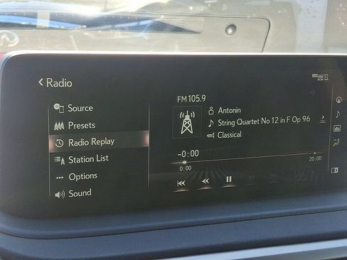 Used 2021 Lexus RX 450h AWD w/ Premium Package image 19