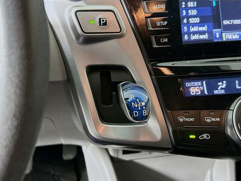 Used 2016 Toyota Prius V Two image 23