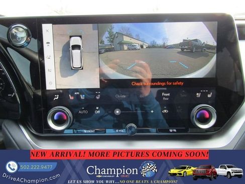 Used 2025 Lexus TX 500h AWD w/ Technology Package image 16