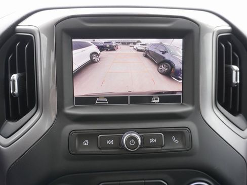 Used 2022 Chevrolet Silverado 1500 Custom image 14