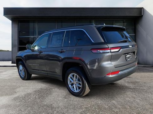 New 2025 Jeep Grand Cherokee Laredo X w/ Luxury Tech Group I image 5