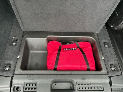 Used 2022 Jeep Wrangler Unlimited Rubicon w/ LED Lighting Group image 16