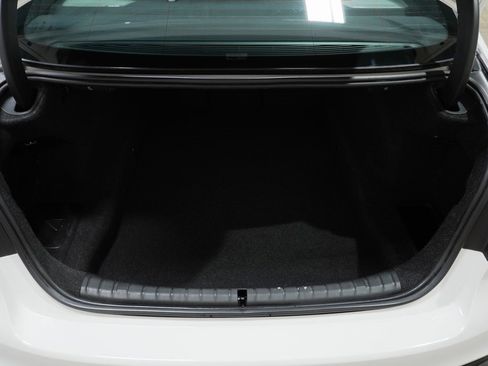 Used 2017 BMW 530i xDrive image 5