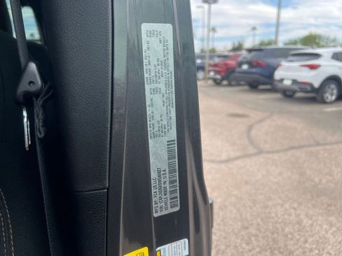 Used 2025 Jeep Wrangler Sahara AWD/4WD image 29