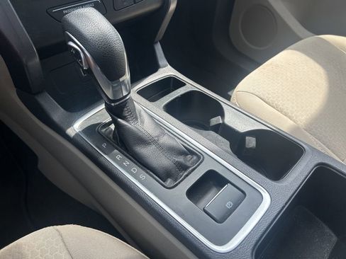 Used 2018 Ford Escape SE FWD image 30
