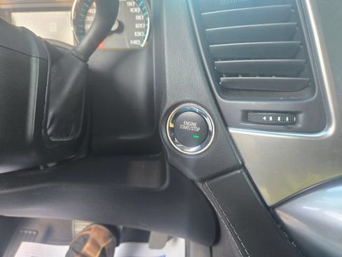 Used 2019 Chevrolet Suburban Premier w/ RST 6.2L Performance Edition RWD image 11