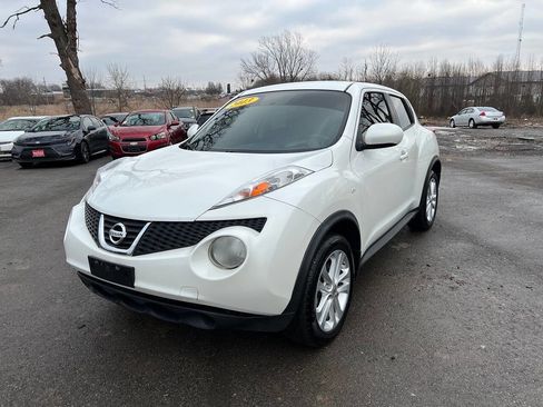 Used 2013 Nissan Juke SV image 1