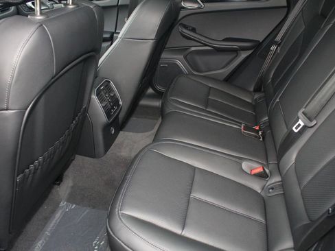 New 2026 Porsche Macan AWD/4WD image 24