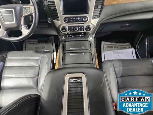 Used 2020 GMC Yukon Denali w/ Denali Premium Package AWD/4WD image 32