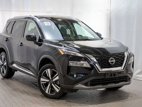 Used 2023 Nissan Rogue SL w/ SL Premium Package image 1