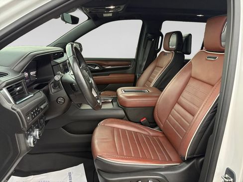 Used 2023 GMC Yukon Denali Ultimate AWD/4WD image 20