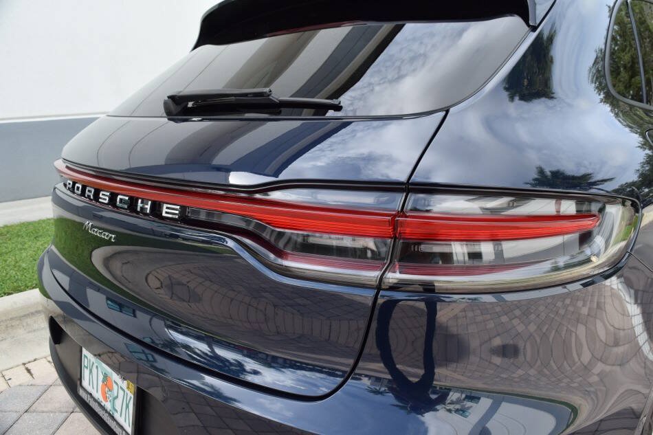 Used 2019 Porsche Macan AWD/4WD image 23