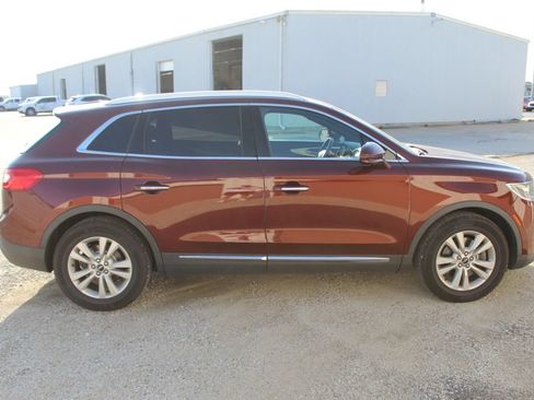 Used 2016 Lincoln MKX Premiere FWD image 7