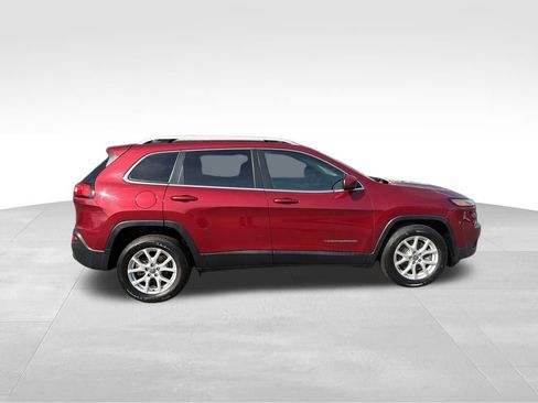 Used 2016 Jeep Cherokee Latitude w/ Safety/Convenience Group image 7