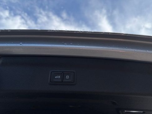 Used 2022 Audi Q3 2.0T Premium image 10