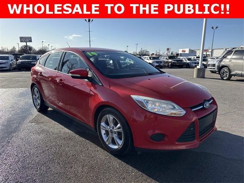 Used 2014 Ford Focus SE image 1