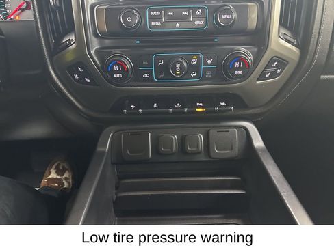 Used 2018 Chevrolet Silverado 1500 High Country image 43