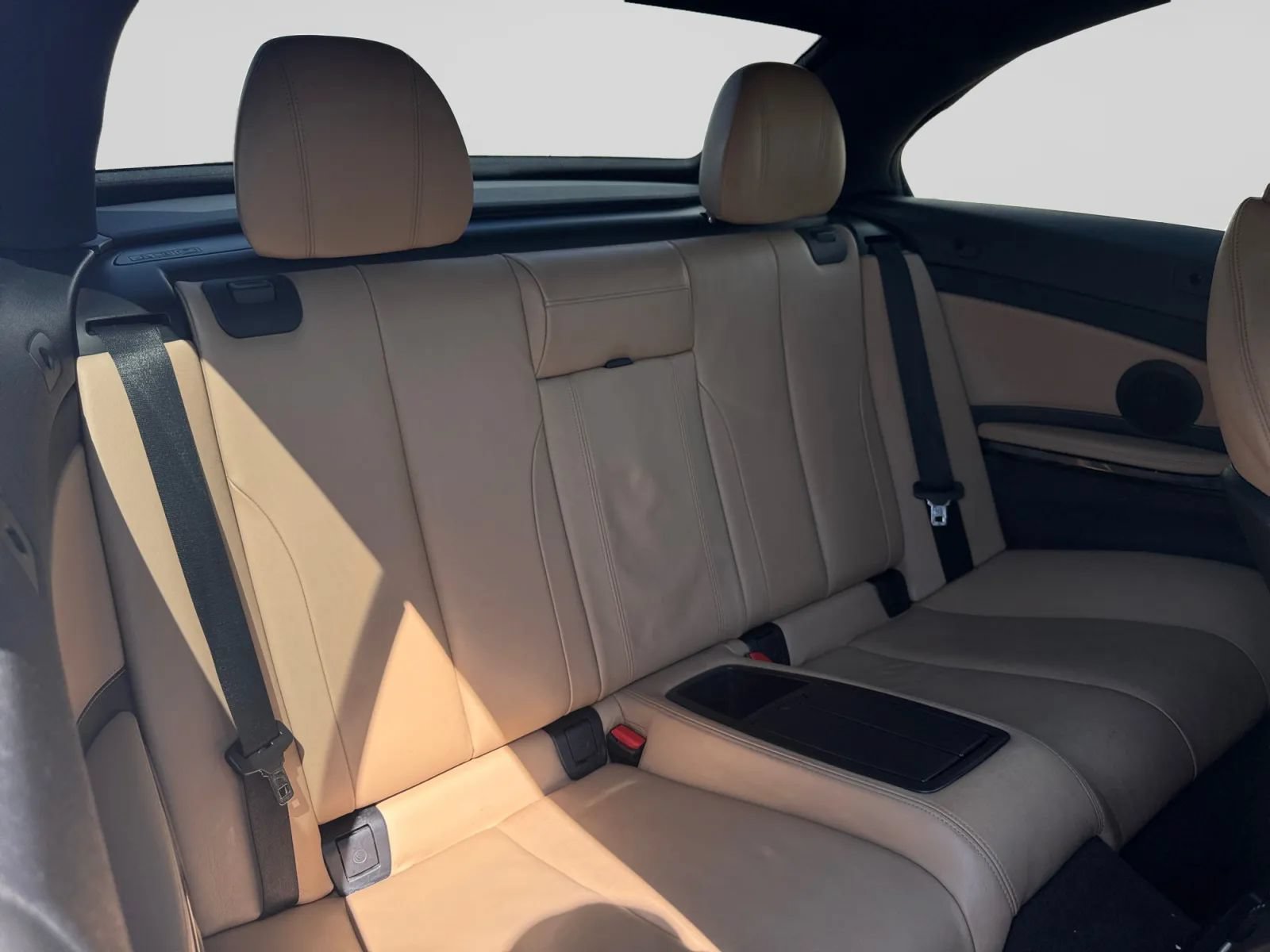 Used 2015 BMW M4 Convertible RWD image 25