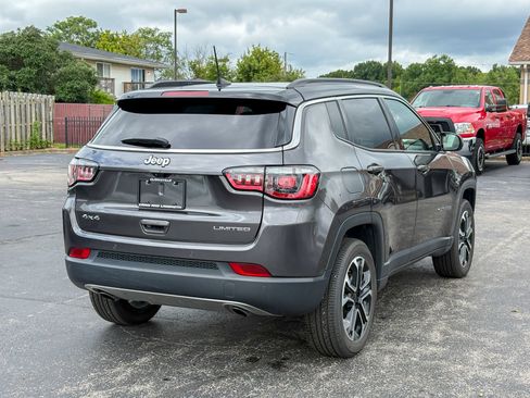 Used 2023 Jeep Compass Limited w/ Sun and Sound Group AWD/4WD image 12