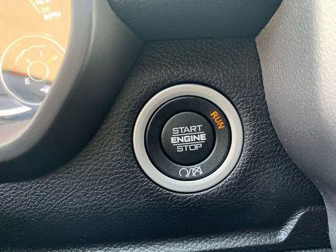 Used 2024 RAM 2500 Big Horn w/ Bed Utility Group image 29