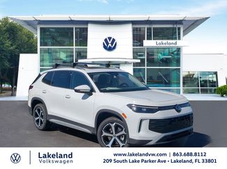 New 2025 Volkswagen Tiguan SE video 1