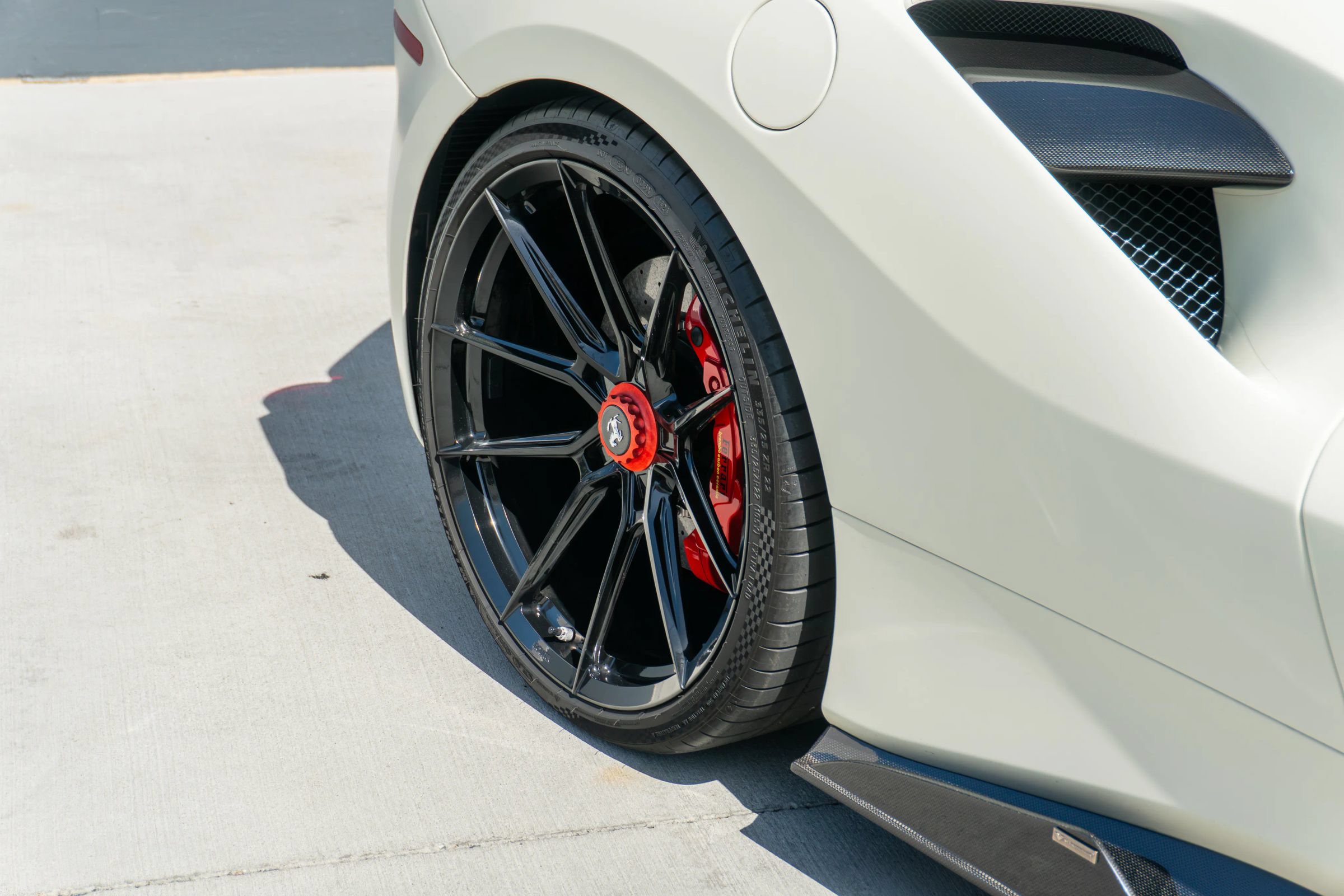 Used 2018 Ferrari 488 GTB RWD image 38